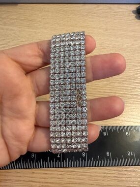 Vintage Silver‎ Tone 8 Row Clear Rhinestone Wide Stretch Cuff Statement Bracelet